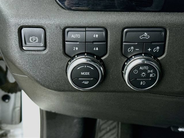 Used 2023 GMC Sierra 1500 Elevation w/ X31 Off-Road Package AWD/4WD image 11