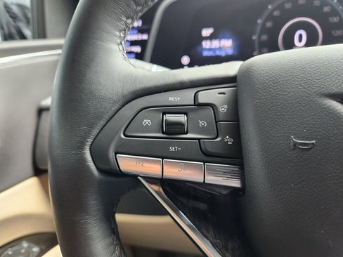 Used 2022 Cadillac Escalade Premium Luxury AWD/4WD image 27