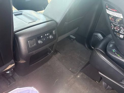 Used 2016 Chevrolet Tahoe LT RWD image 16