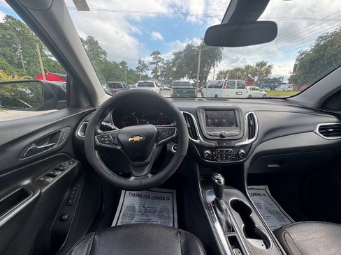 Used 2020 Chevrolet Equinox LT w/ Midnight Edition FWD image 16