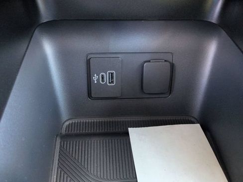 New 2026 Ford Explorer Active RWD image 23