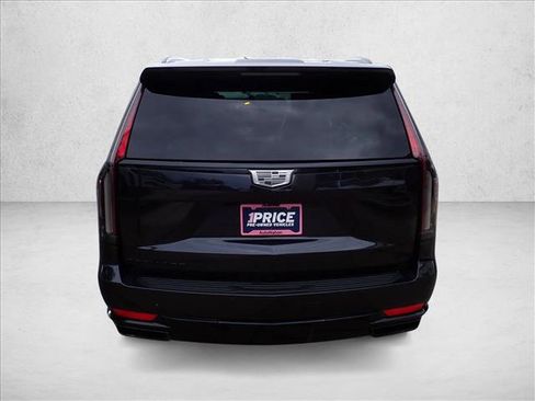 Used 2023 Cadillac Escalade Sport Platinum w/ LPO, ONYX Package AWD/4WD image 3