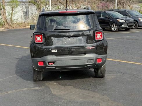 Used 2015 Jeep Renegade Trailhawk image 22