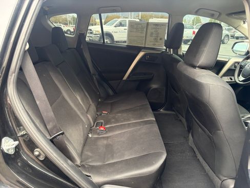 Used 2014 Toyota RAV4 LE AWD/4WD image 27