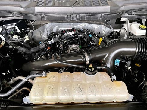 Certified 2025 Ford F150 XLT w/ Equipment Group 301A Standard image 9