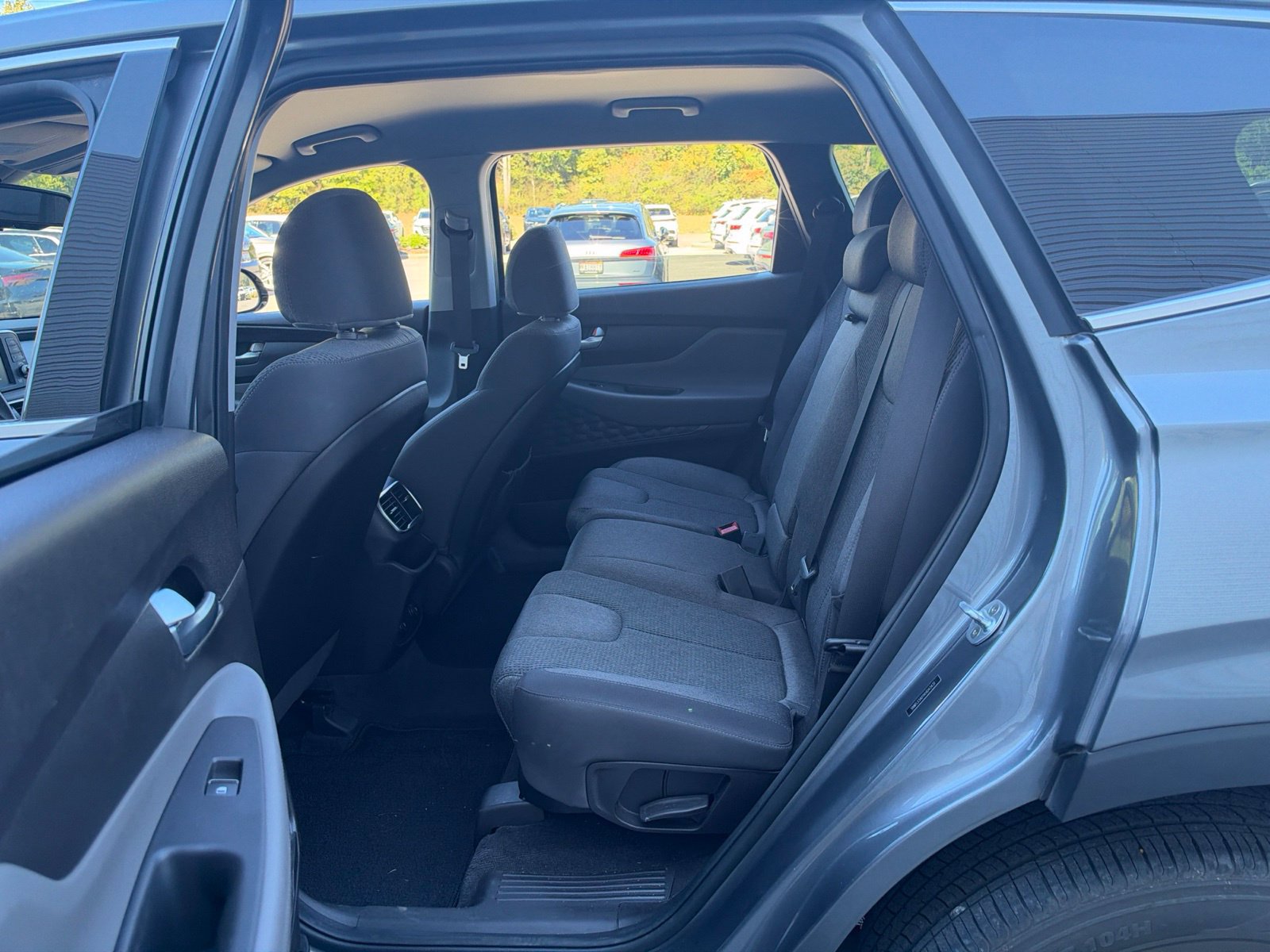 Used 2019 Hyundai Santa Fe SEL FWD image 29