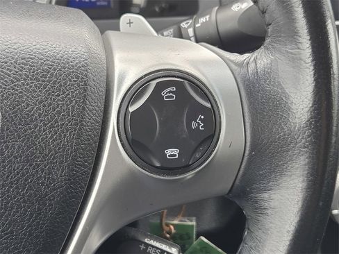 Used 2014 Toyota Camry L image 18