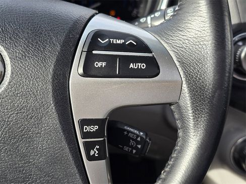 Used 2011 Toyota Highlander Limited image 35