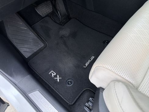 Used 2024 Lexus RX 350 AWD w/ Convenience Package image 17