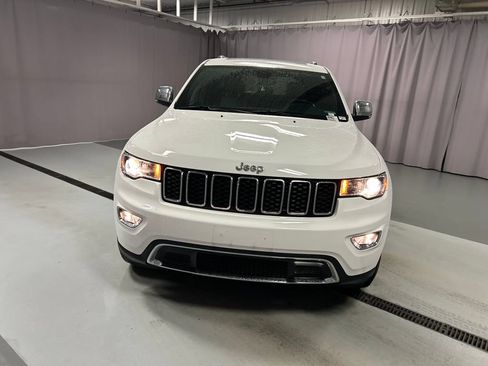 Used 2020 Jeep Grand Cherokee Limited AWD/4WD image 2