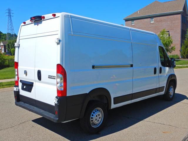 Used 2025 RAM ProMaster 2500 w/ Convenience Group FWD image 4