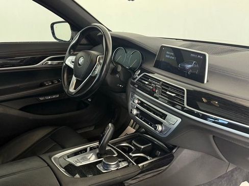 Used 2018 BMW 740i 740i image 17