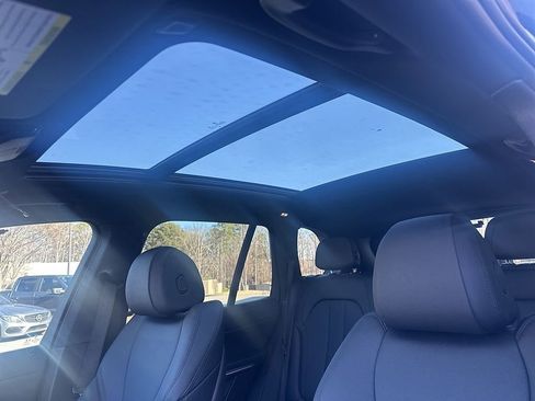 Used 2022 BMW X5 xDrive40i w/ Premium Package image 12