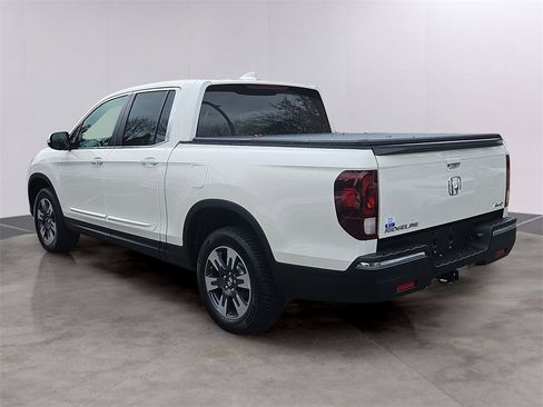 Certified 2018 Honda Ridgeline RTL-T image 6