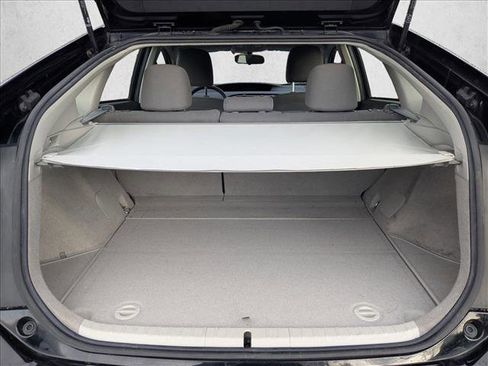 Used 2015 Toyota Prius Three image 6