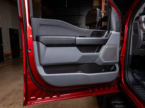 Used 2026 Ford F250 XLT w/ XLT Premium Package image 36