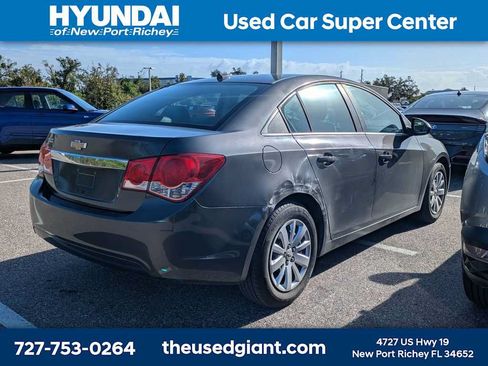 Used 2011 Chevrolet Cruze LS w/ Connectivity Package FWD image 2