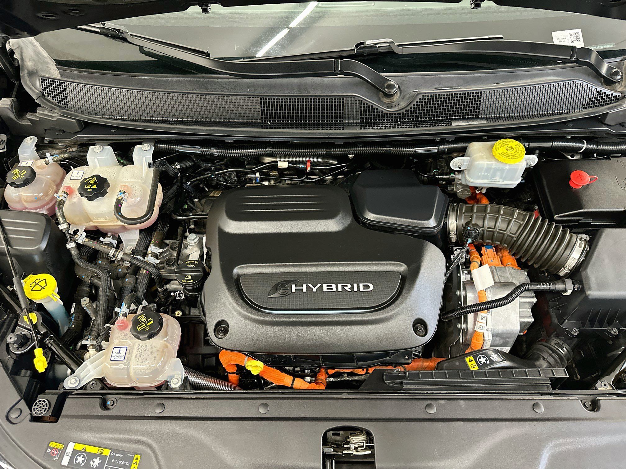 Used 2023 Chrysler Pacifica Limited FWD image 36
