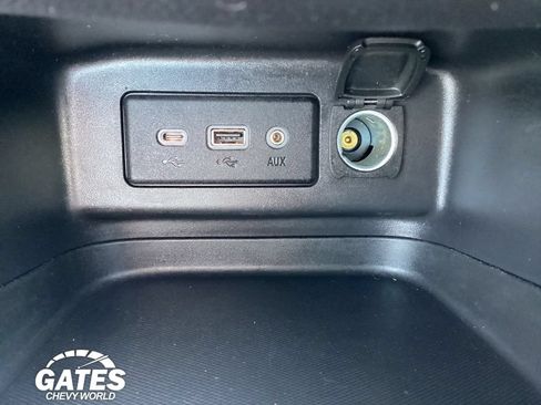 Used 2023 Chevrolet Equinox LT AWD/4WD image 19