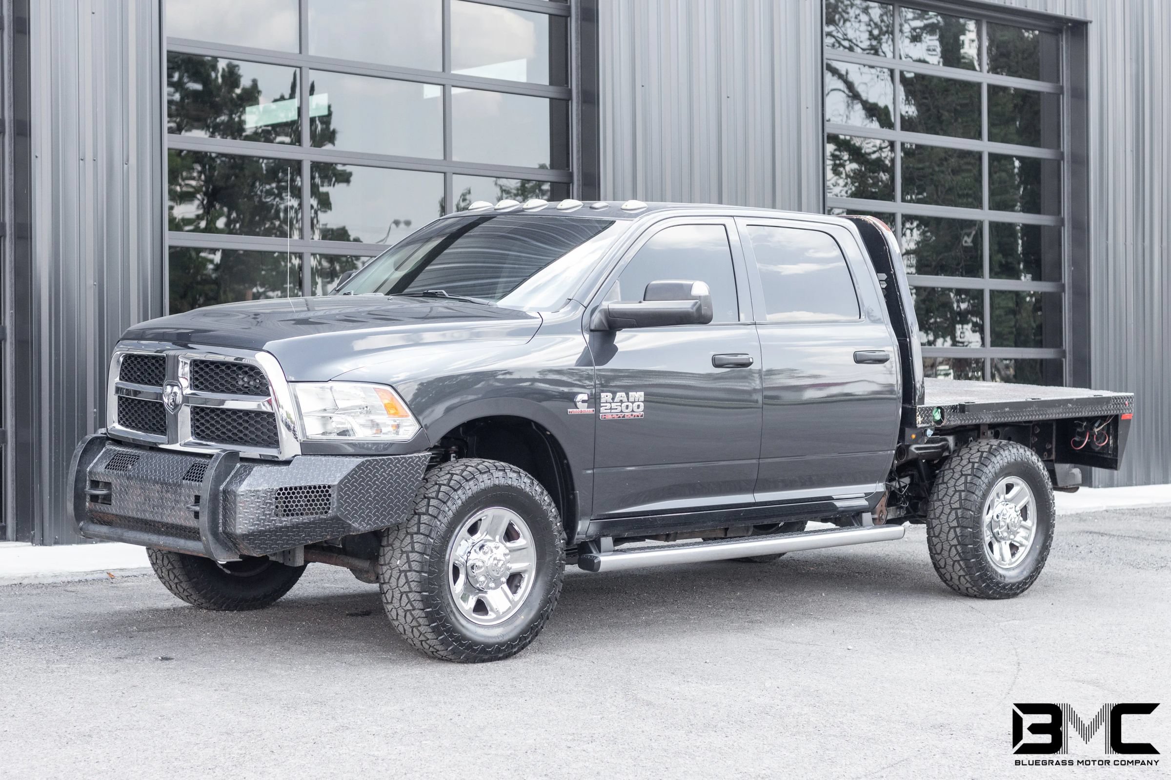 Used 2017 RAM 2500 Tradesman w/ Chrome Appearance Group AWD/4WD image 2
