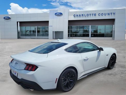 New 2026 Ford Mustang GT RWD image 4