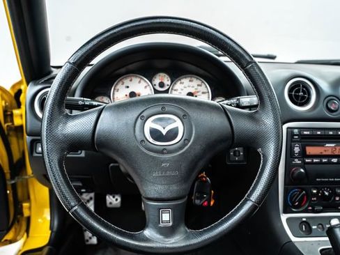 Used 2002 MAZDA MX-5 Miata SE image 29