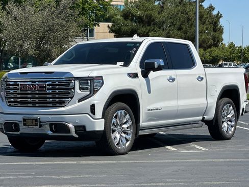 Used 2025 GMC Sierra 1500 Denali w/ Denali Reserve Package AWD/4WD image 8