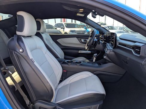 Used 2024 Ford Mustang GT Premium image 13