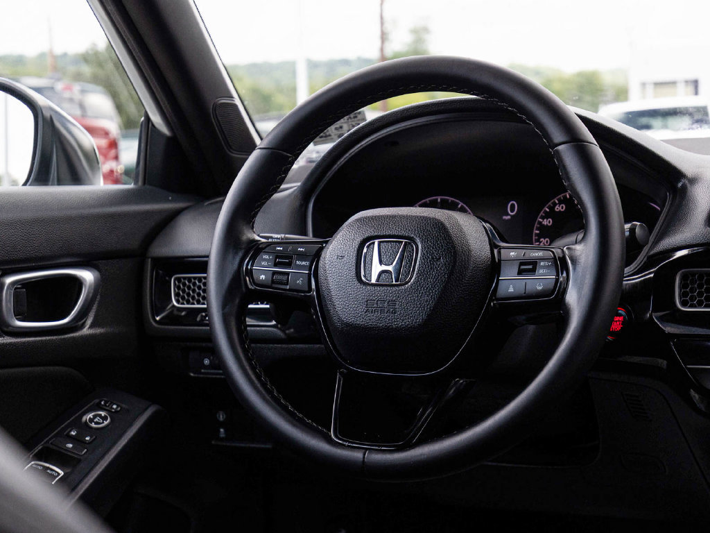 Used 2023 Honda Civic Sport image 26