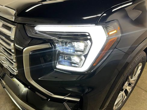 New 2026 GMC Terrain Denali image 9