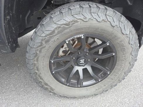 Used 2023 RAM 1500 Big Horn AWD/4WD image 32