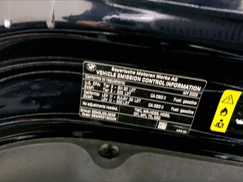 Used 2025 BMW X5 xDrive40i w/ M Sport Package image 31