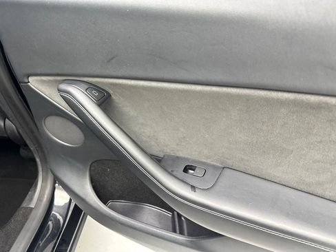 Used 2023 Tesla Model Y Long Range AWD/4WD image 43