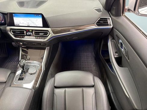 Used 2019 BMW 330i xDrive Sedan w/ Driving Assistance Package image 27