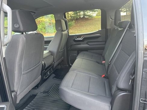 Used 2024 Chevrolet Silverado 1500 LT image 21