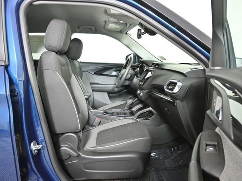Used 2021 Chevrolet TrailBlazer LT w/ Convenience Package image 13