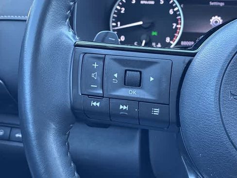 Used 2022 Nissan Pathfinder SL image 24