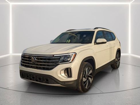 New 2026 Volkswagen Atlas SE FWD image 5