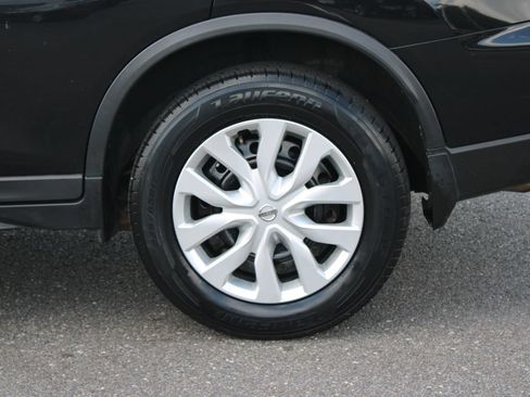 Used 2017 Nissan Rogue S FWD image 18