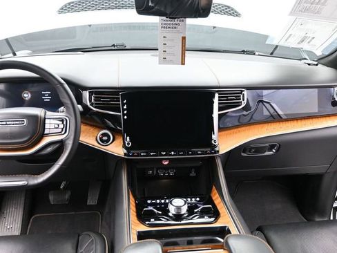 Used 2024 Jeep Grand Wagoneer L Series III image 27