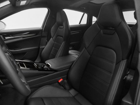 Certified 2025 Porsche Panamera Turbo image 63