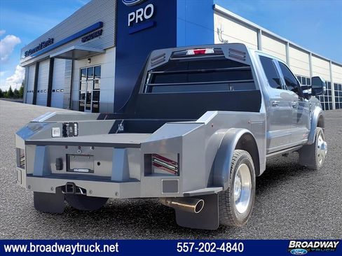 Used 2024 Ford F450 Platinum image 1