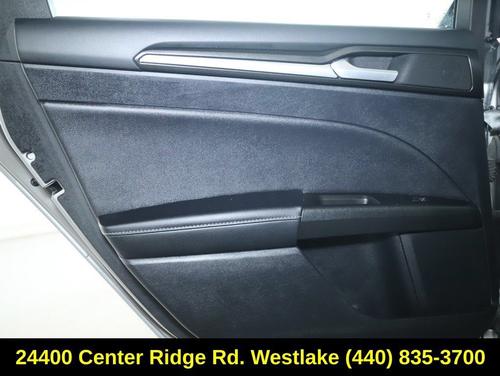 Used 2020 Ford Fusion Titanium FWD image 13