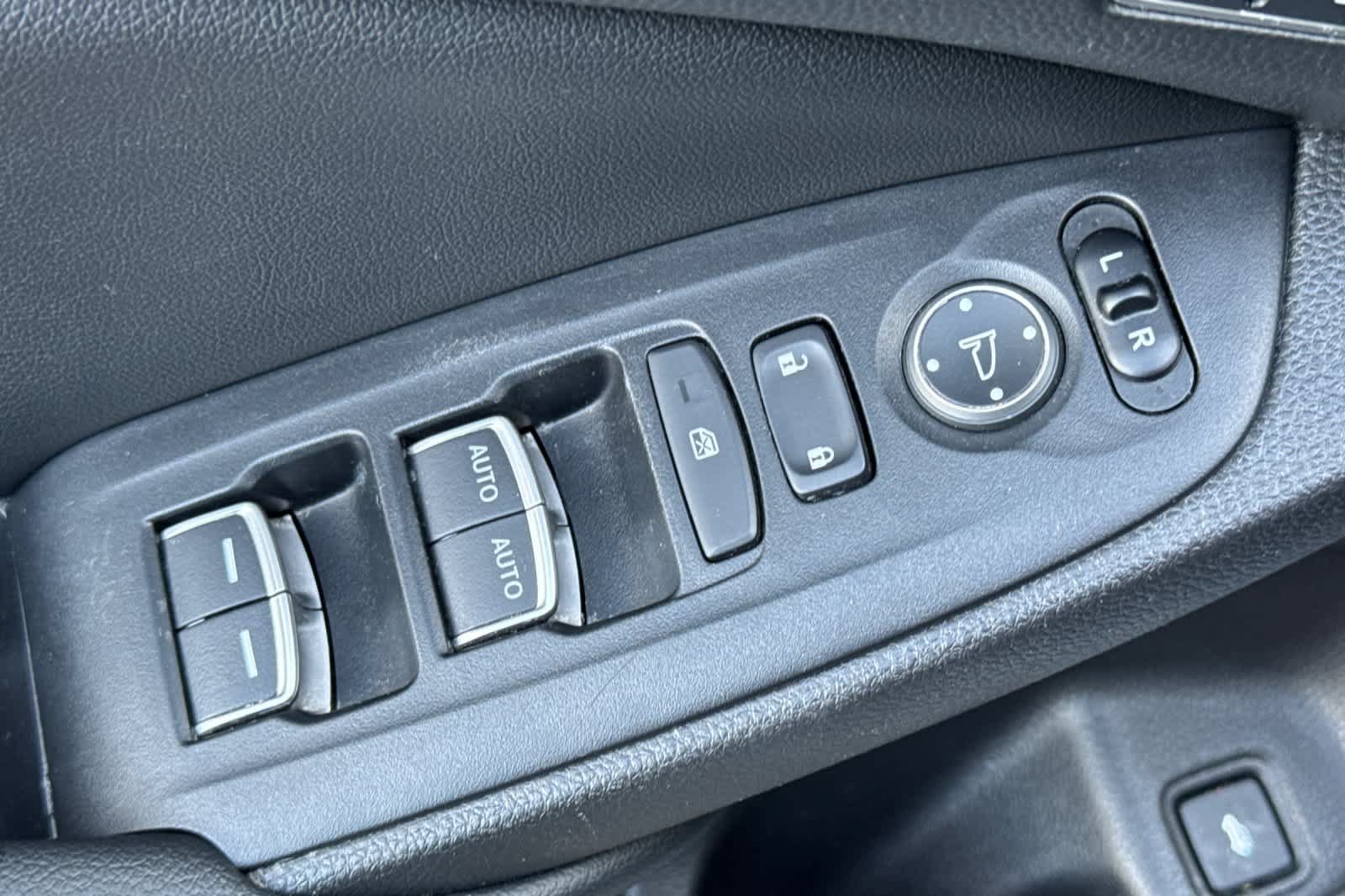 Used 2021 Honda Accord Touring image 13