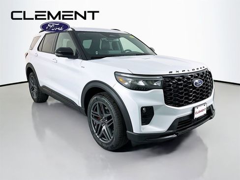 New 2026 Ford Explorer ST-Line image 3