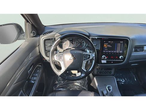 Used 2020 Mitsubishi Outlander SEL AWD/4WD image 23