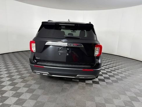 Used 2024 Ford Explorer XLT w/ Equipment Group 202A RWD image 15