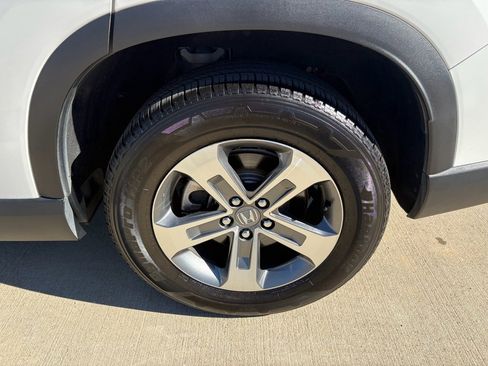 Certified 2025 Honda Pilot EX-L image 35