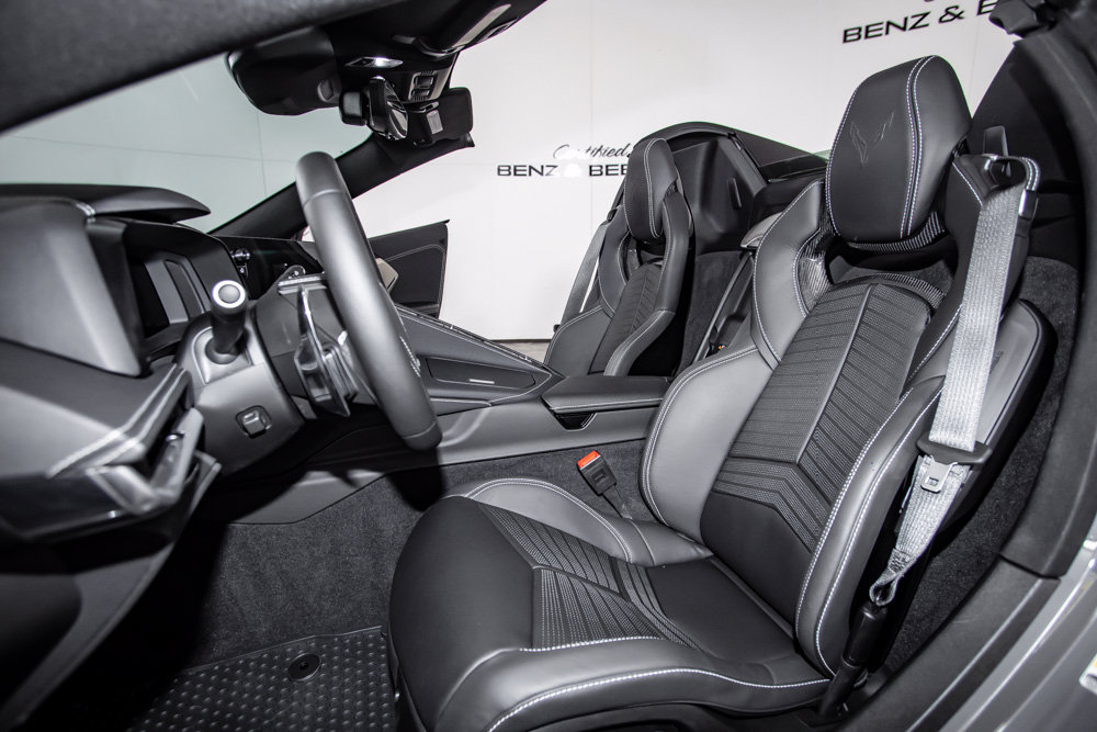 Used 2025 Chevrolet Corvette Stingray Preferred Conv w/ Z51 Performance Package RWD image 47
