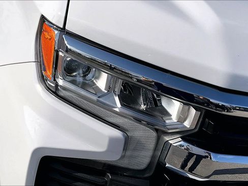 Used 2024 Chevrolet Silverado 1500 LT w/ Convenience Package II image 29